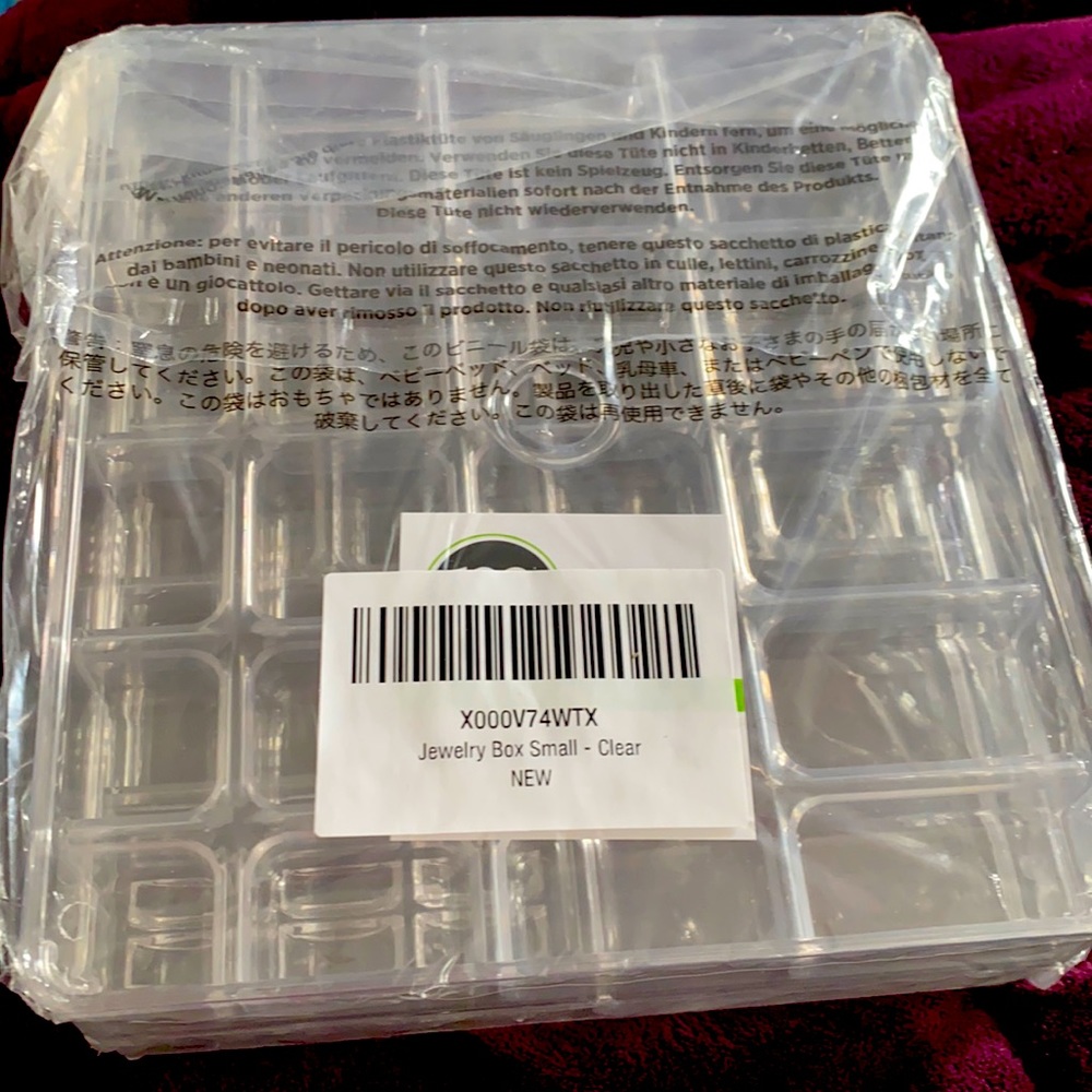 JEWELRY HOLDER W/ COVER